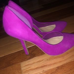 Magenta BCBG high heels